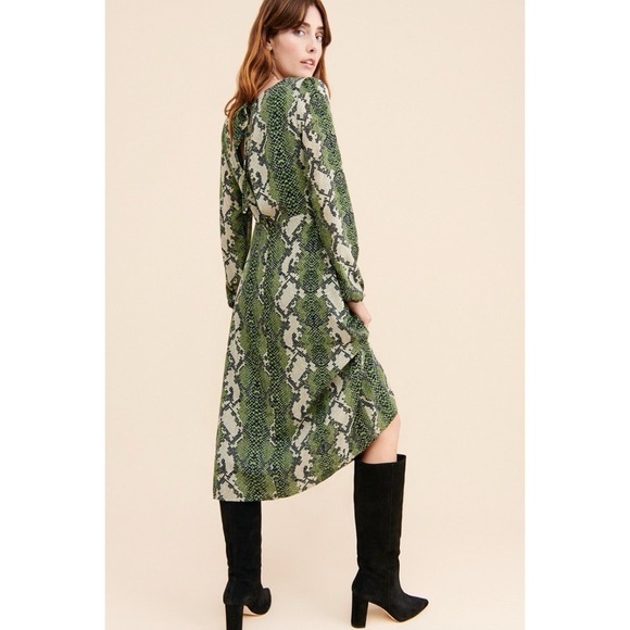 NWT Anthropologie‎ Glamorous Green Snakeskin Print Midi Dress Size Medium - Picture 2 of 15